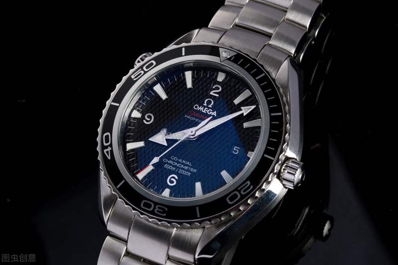 歐米茄的海馬300腕表在什么水平？為什么適合新手選擇-復(fù)刻表