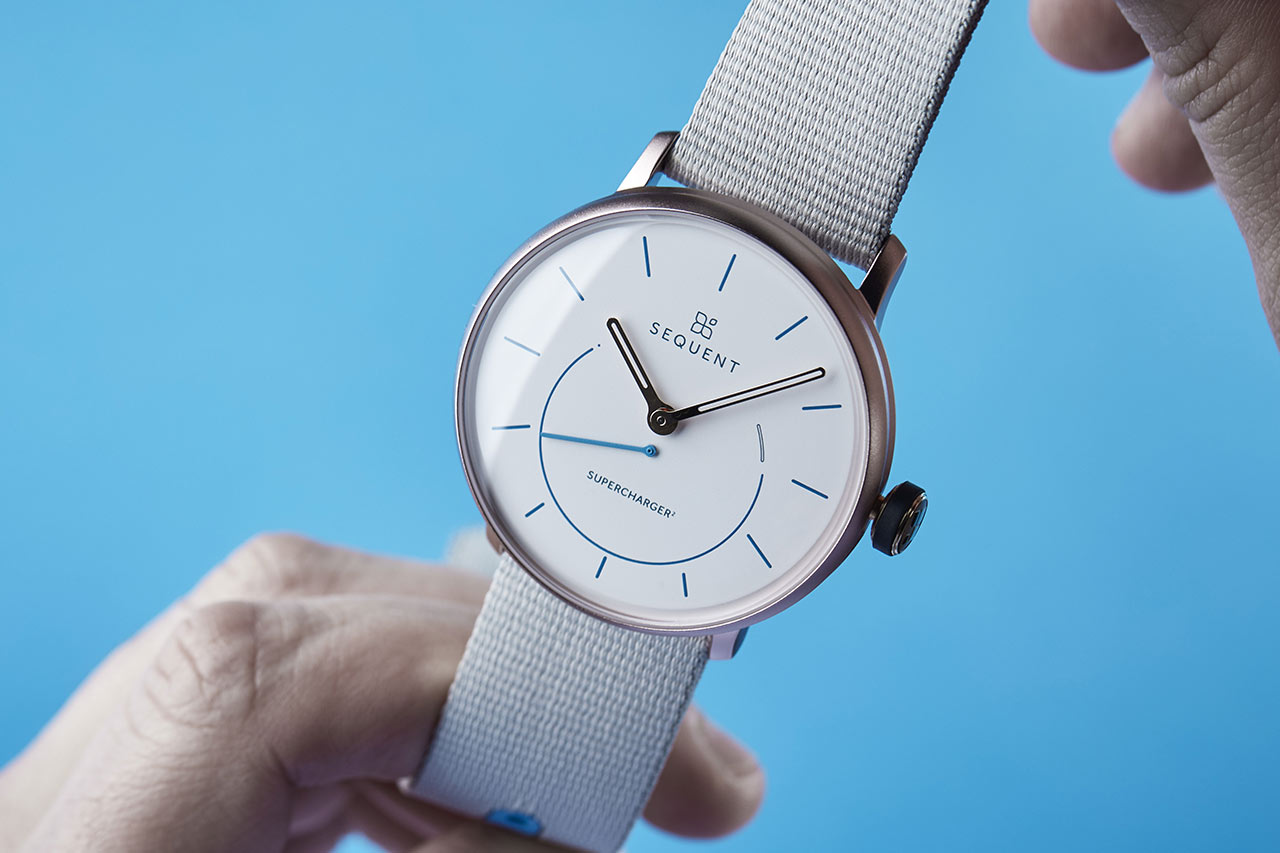 Sequent SuperCharger2：無線充電手表-復刻表