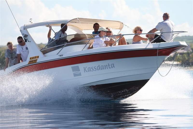 今夏最強(qiáng)水著look-戴去船P或泳池也不怕的防水腕表推薦！-復(fù)刻表