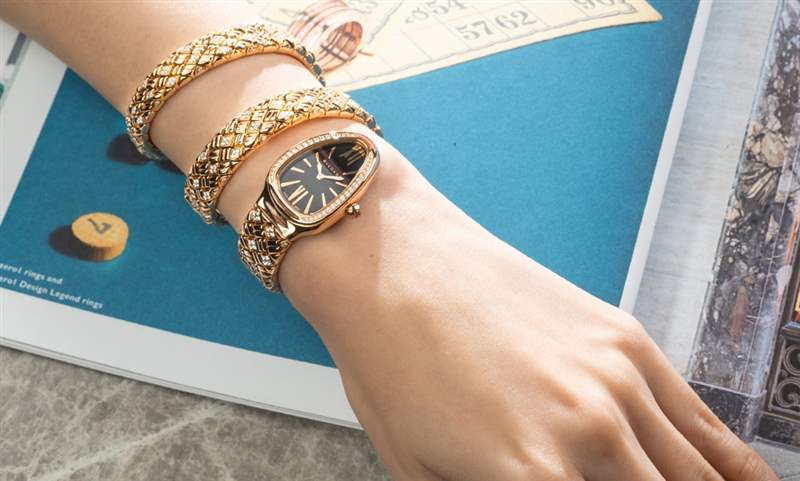 菱格紋環(huán)繞式表帶登場！BVLGARI Serpenti Spiga繾綣姿態(tài)添新貌-復(fù)刻表