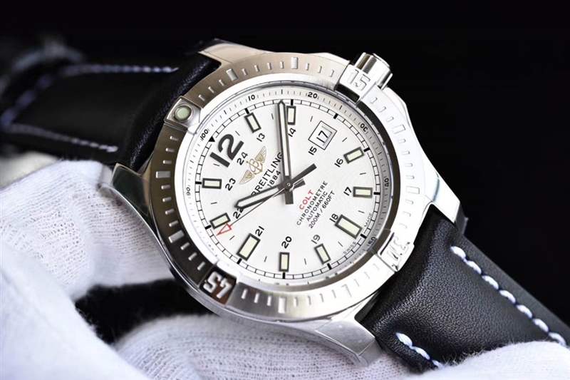 GF廠百年靈挑戰(zhàn)者2836自動機械機芯白盤復(fù)刻-復(fù)刻表