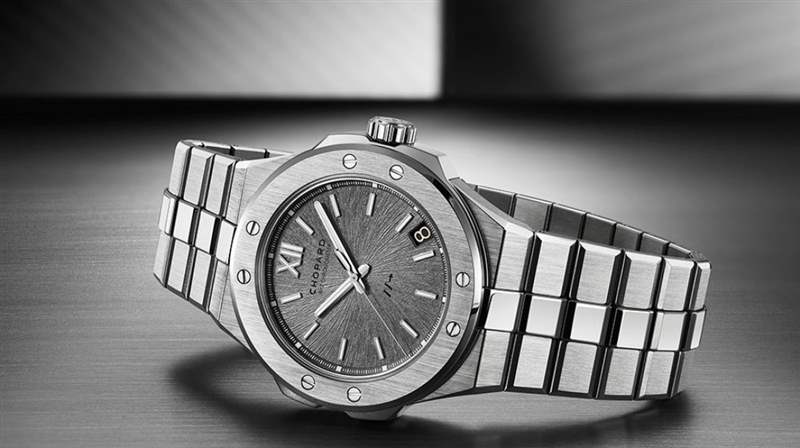 歐米茄超霸計(jì)時(shí)儀-蕭邦阿爾卑斯鷹節(jié)奏 8HF-復(fù)刻表