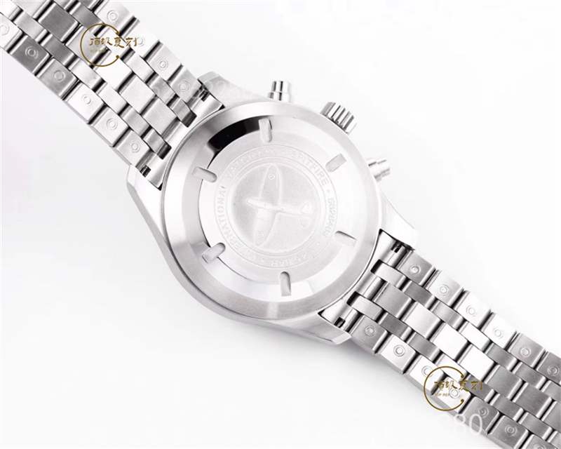 V6廠萬國噴火戰(zhàn)機377719復(fù)刻表與zf廠那個值得入手呢-復(fù)刻表