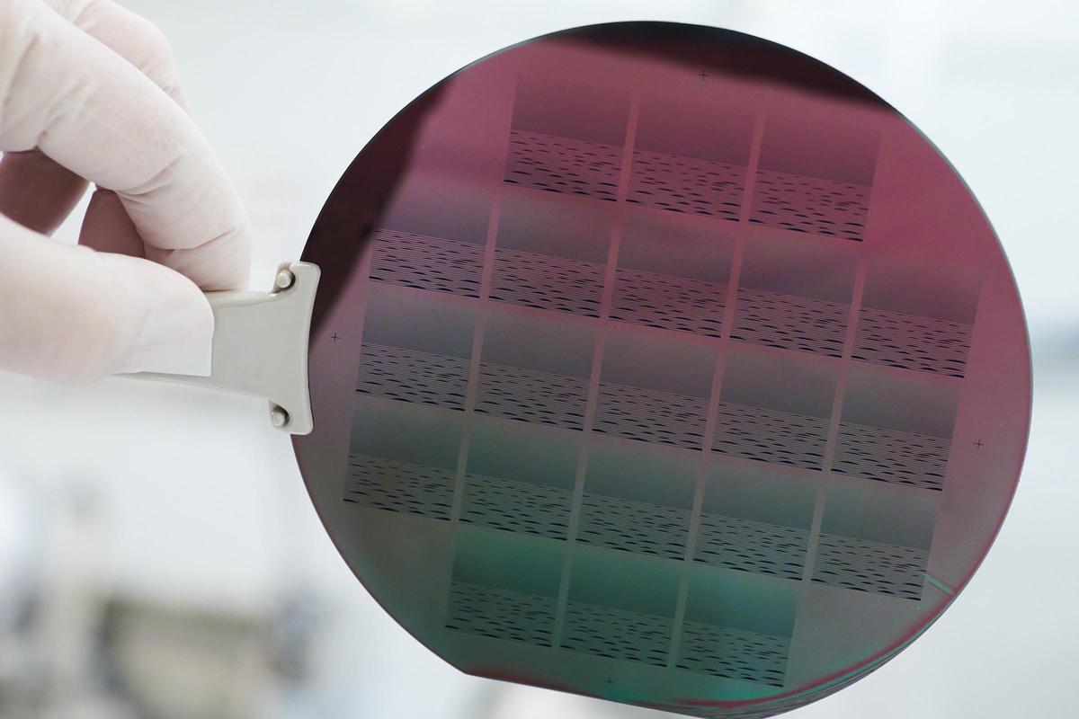 用矽晶圓做面盤?愛馬仕Cape Cod Crépuscule表壇創舉-復刻表