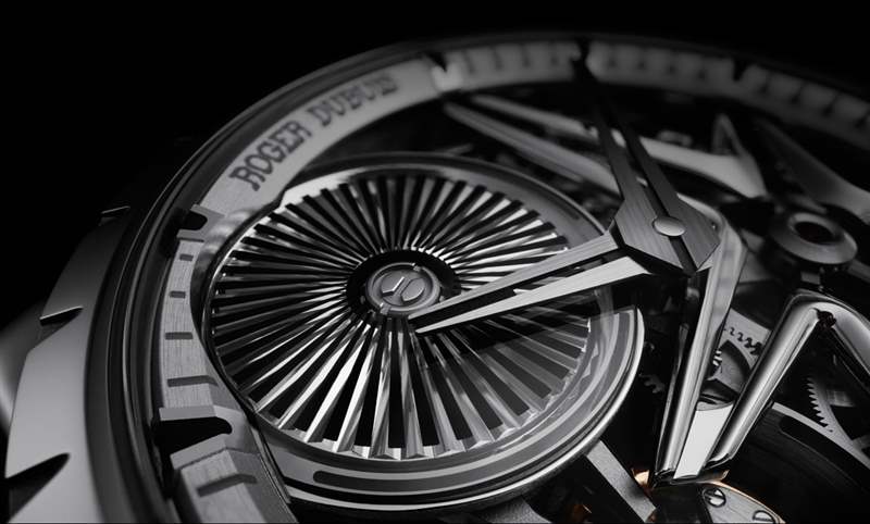 這款自動(dòng)盤(pán)轉(zhuǎn)起來(lái)很迷幻！Roger Dubuis攜手空山基推出Excalibur Sorayama Monobalancier腕表-復(fù)刻表