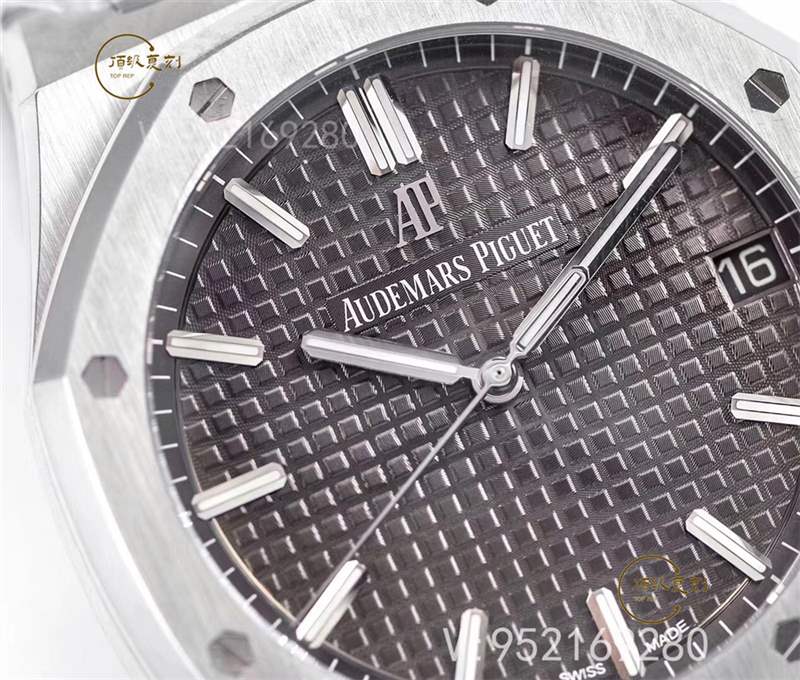 ZF廠愛彼15500復(fù)刻做工怎么樣,AP皇家橡樹鋼王-復(fù)刻表