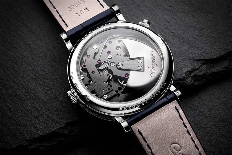 寶璣傳統(tǒng)系列7597鏤空逆跳功能機械手表-復(fù)刻表