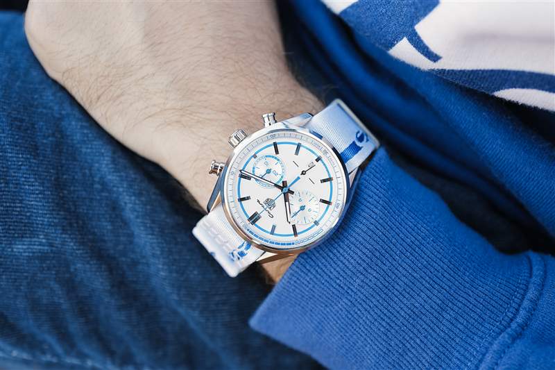 介紹Carrera Fusion：泰格豪雅的最新LE將經(jīng)典保時(shí)捷911 Carrera RS 2.7 變成手表-復(fù)刻表