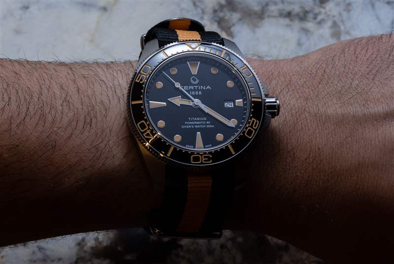 觀看評(píng)論：Certina DS Action Diver Titanium-復(fù)刻表