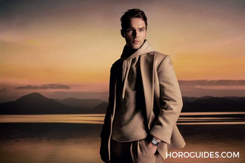 翻轉，風格瞬間改變｜積家Reverso翻轉系列雙時區日歷腕表、雙面腕表小型款-復刻表