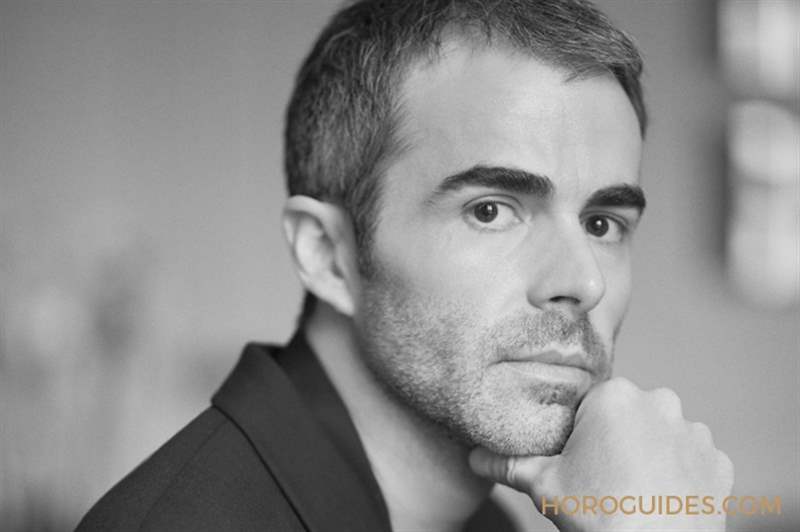 華麗變奏,盡顯1990年代豐繁美學(xué)|CHANEL Première限定腕表系列-復(fù)刻表