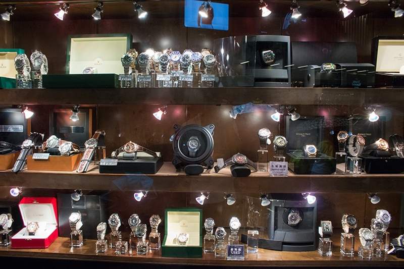 采訪aBlogtoWatch的Ariel Adams就他的個(gè)人手表系列由Crown & Calibre創(chuàng)始人-復(fù)刻表