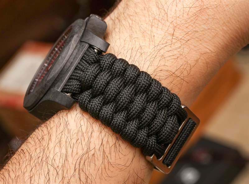 維氏瑞士軍INOX碳Naimakka傘繩表帶手表評論-復刻表