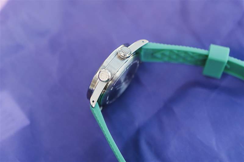 動手移動Rugrats波羅的海5周年紀念手表是90年孩子的夢想-復(fù)刻表