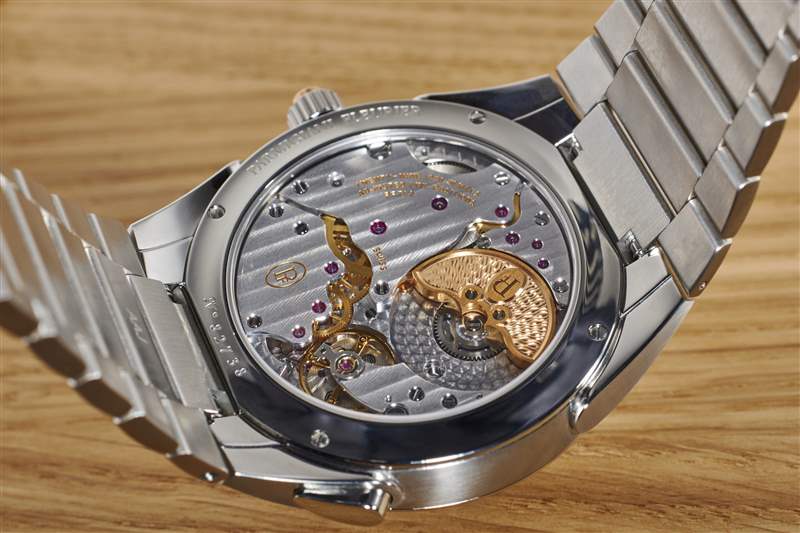 動手帕瑪強尼的新Tonda PF GMT Rattrapante是今年的輕描淡寫-復刻表