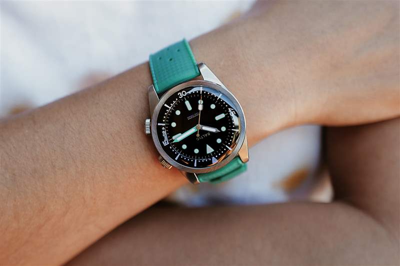 動手移動Rugrats波羅的海5周年紀念手表是90年孩子的夢想-復(fù)刻表