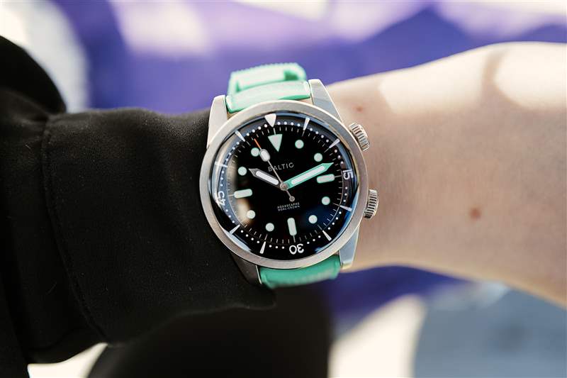 動手移動Rugrats波羅的海5周年紀念手表是90年孩子的夢想-復(fù)刻表