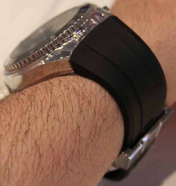 泰諾船舶重返市場四分之一橙圈腕表-復刻表