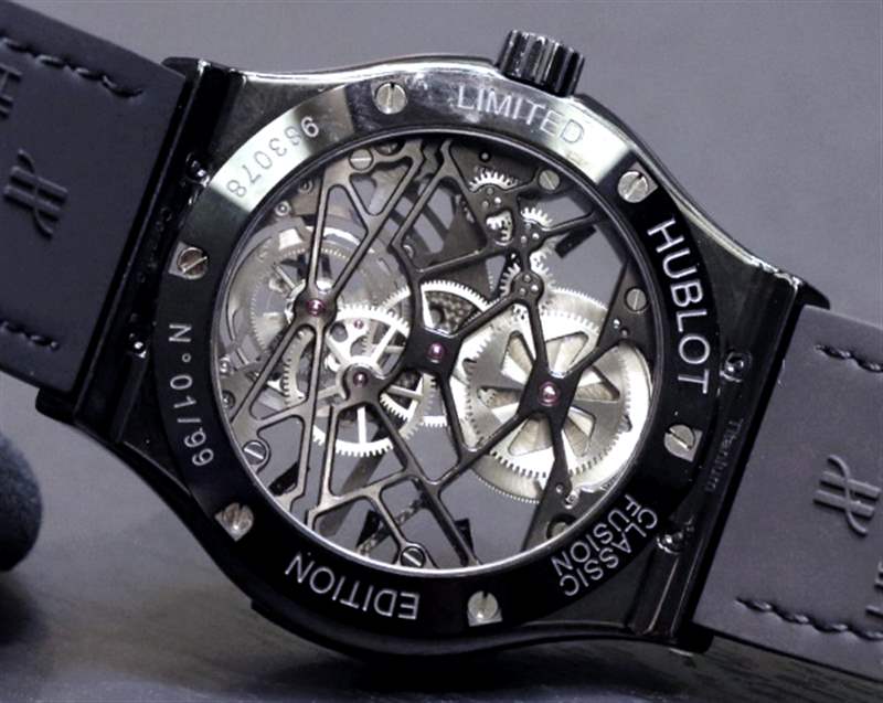 宇舶(Hublot)經(jīng)典融合鏤空陀飛輪45毫米手表動(dòng)手實(shí)踐-復(fù)刻表