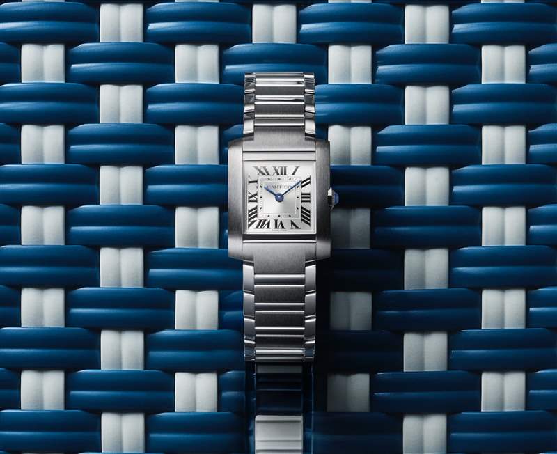 卡地亞重塑標志性坦克鉆石腕表-復刻表