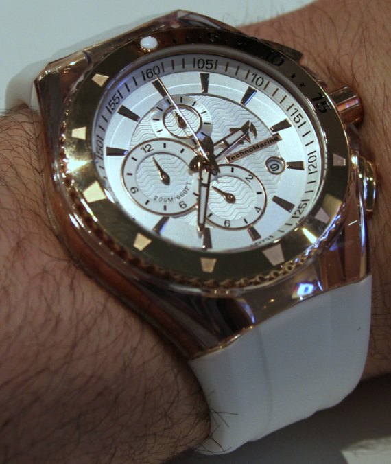 泰諾船舶重返市場四分之一橙圈腕表-復刻表