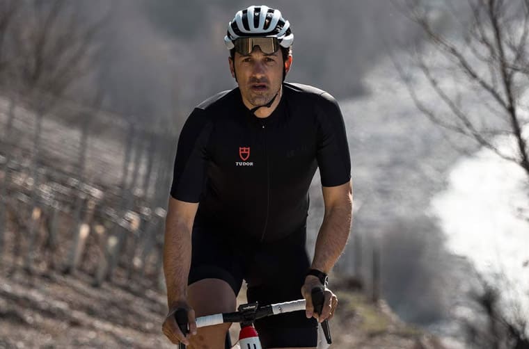 帝舵自行車隊摘下隊史首座職業賽冠軍車手戴特制Black Bay領獎-復刻表