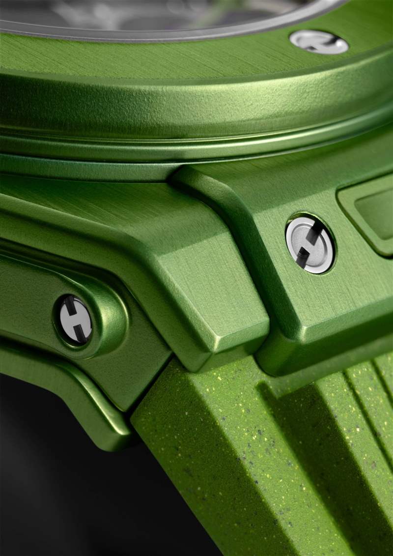 咖啡渣制表|Hublot聯(lián)乘Nespresso環(huán)保合作廢物升級成高級腕表-復(fù)刻表