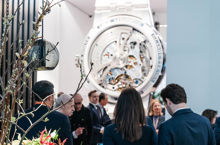 倫敦哈洛德百貨出現一支超巨大朗格Odysseus計時碼表比實表大50倍！-復刻表