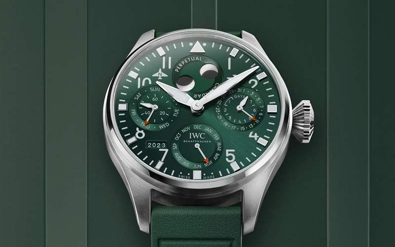 萬(wàn)國(guó)推出Big Pilot Perpetual Calendar Green綠色表盤萬(wàn)年歷腕表-復(fù)刻表