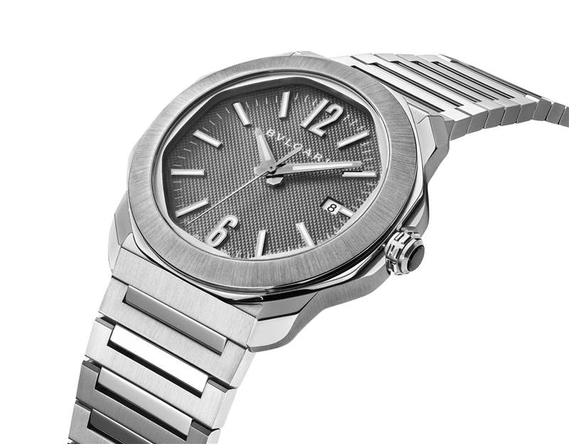 寶格麗推出全新Octo Roma系列腕表：巴黎釘紋表盤(pán)、中央飛行陀飛輪、虎眼石鑲嵌機(jī)芯-復(fù)刻表