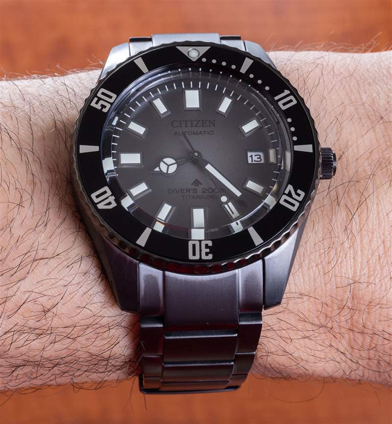 手表評論：西鐵城Promaster Dive自動腕表“Fujitsubo”NB6025-59H DLC超級鈦金-復(fù)刻表