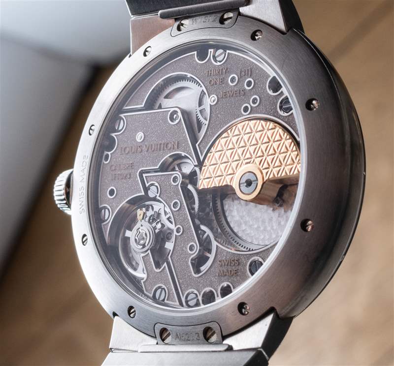 親身體驗(yàn):路易威登重新推出高端一體式手鏈?zhǔn)直?Tambour 親身體驗(yàn):路易威登重新推出高端一體式手鏈?zhǔn)直?Tambour-復(fù)刻表