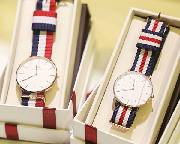 DW和天梭哪個(gè)好(DW和天梭哪個(gè)檔次高)-復(fù)刻表