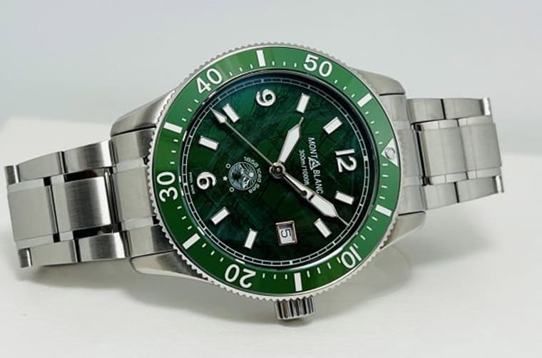 「10萬元陶瓷圈綠水鬼」萬寶龍1858 Iced Sea與ORIS Aquis比較-復(fù)刻表