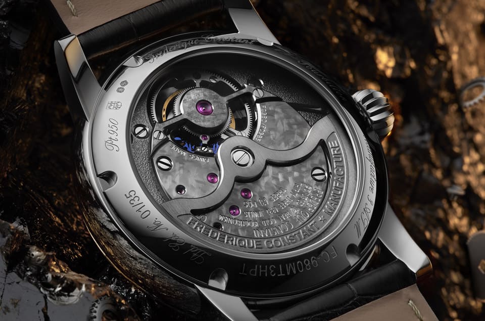 康斯登第一款鉑金隕石面陀飛輪替創(chuàng)立35周年紀(jì)念帶來最高潮-復(fù)刻表