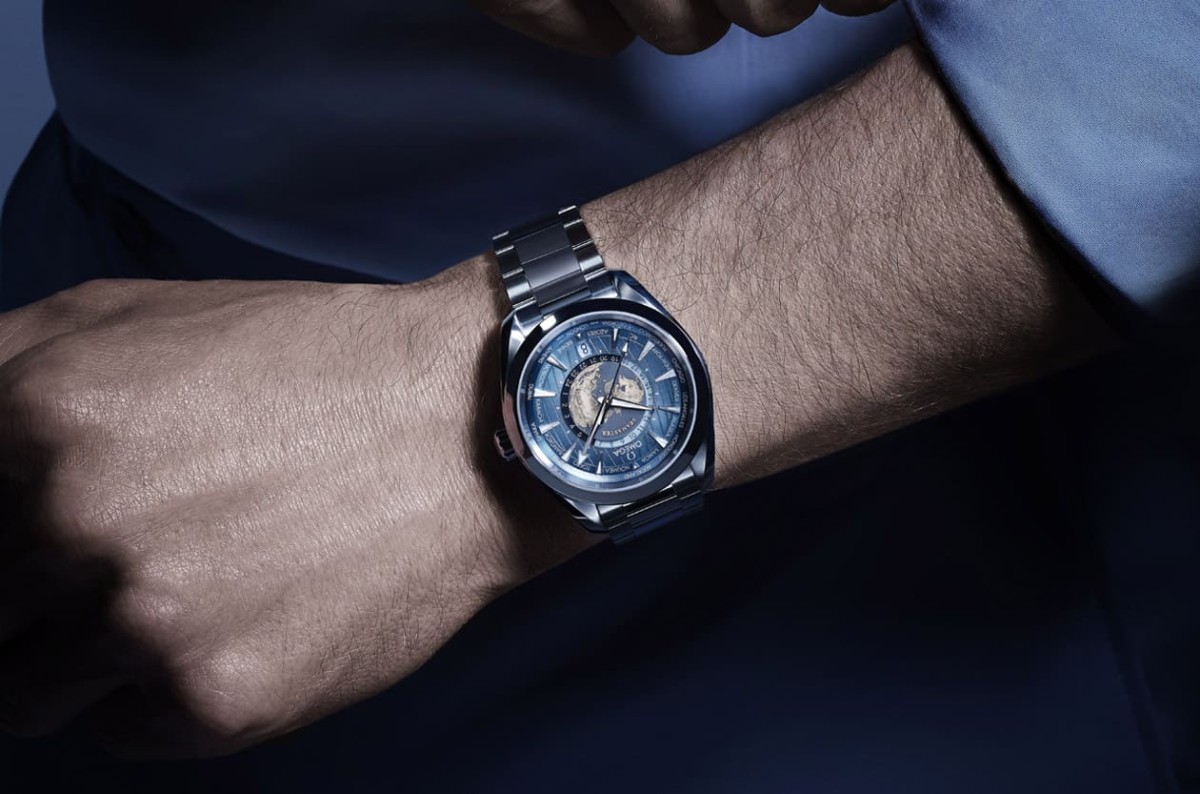 歐米茄海馬75周年必?cái)∏鍐巍赶娜账{(lán)色」面盤Aqua Terra世界時(shí)區(qū)出國超實(shí)用-復(fù)刻表