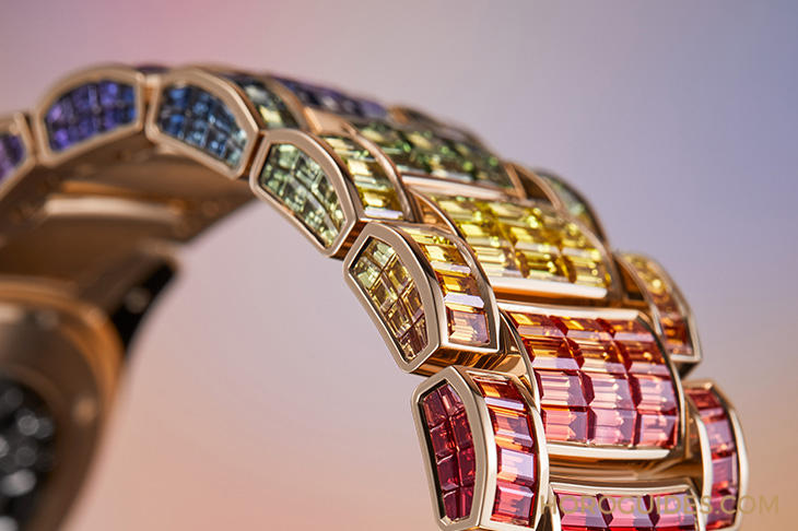 Ladies First!百達翡麗最新Aquanaut Luce「彩虹」三問表與Nautilus織紋復合表帶-復刻表