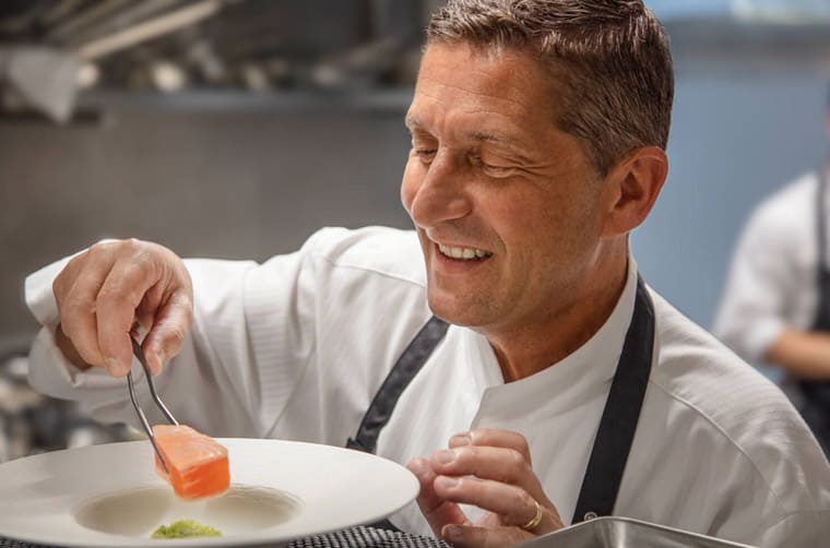 獨立制表一哥斜杠餐飲業(yè)「FP JOURNE餐廳」正式開張!-復刻表