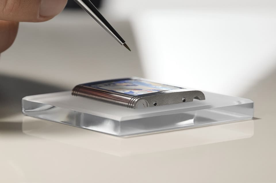 積家將葛飾北齋浮世繪名畫濃縮進Reverso手表翻轉到表背可見珍稀微繪琺瑯工藝-復刻表