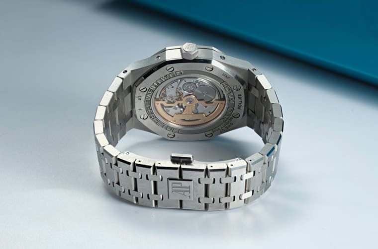 「錯過PP金鷹TIFFANY的人把握機會」稀有AP皇家橡樹萬年歷開價1500萬臺幣-復刻表