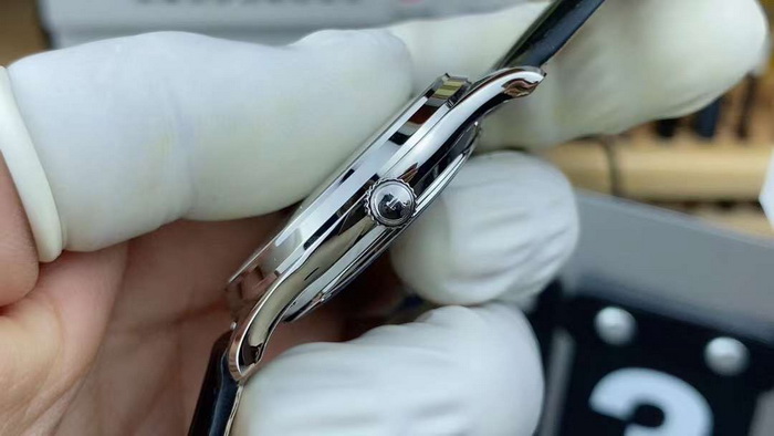 APS廠積家大師兩針半1218420獨立秒針手表介紹-復刻表