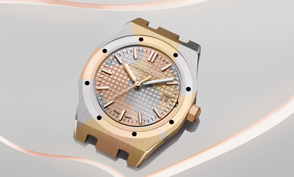 前所未有的工藝：AP愛彼多色迷彩金驚艷亮相-復(fù)刻表